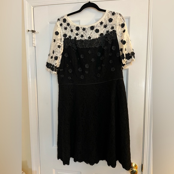 Shani dress, size 16. Purchased at Saks for $432. - Picture 2 of 3
